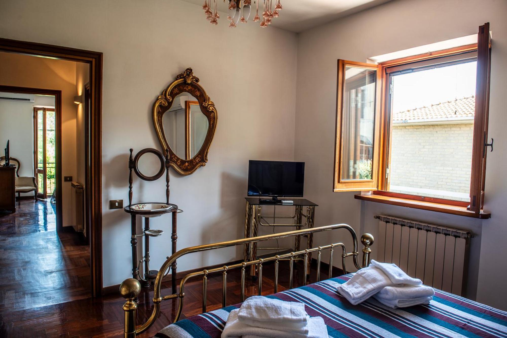 Casa La Rosa * Bracciano (Rome)